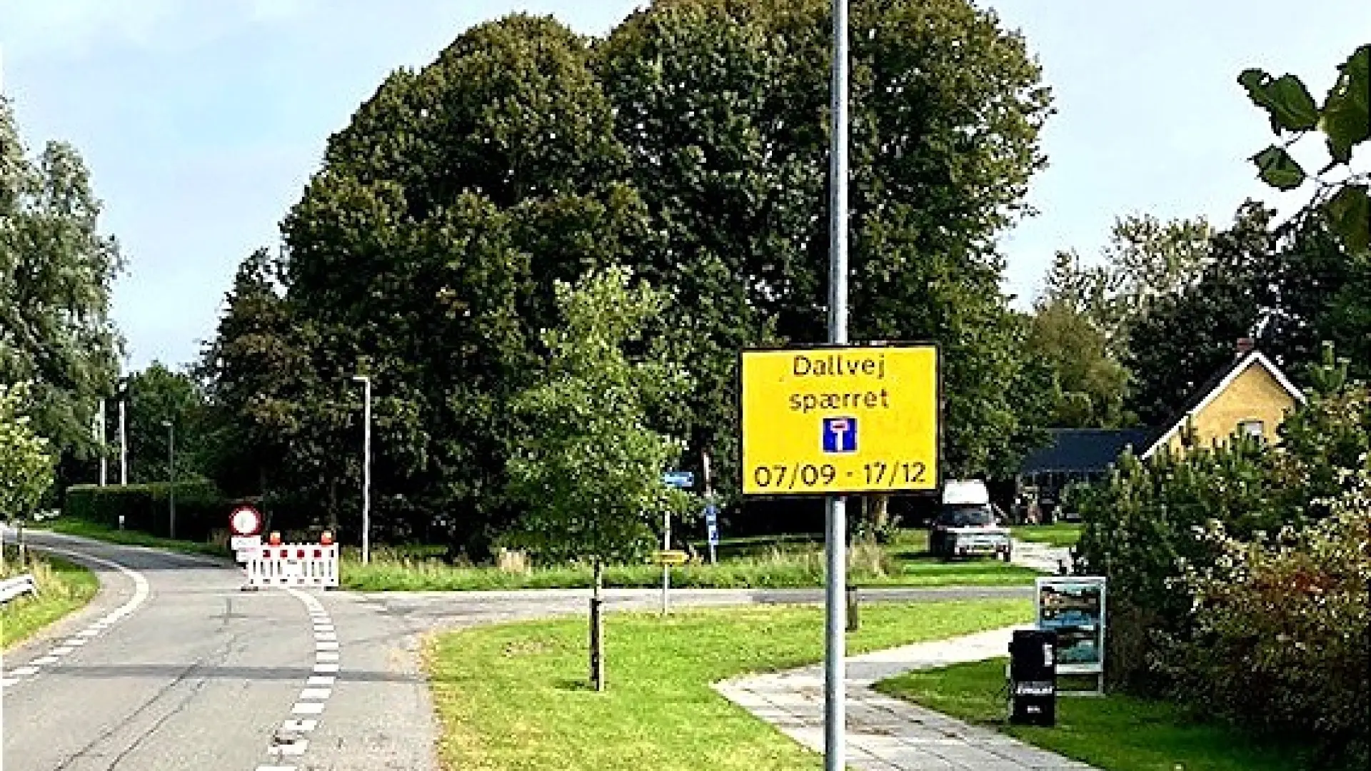 Bussen kørte pludselig uden om byen - nu vil borgerne have svar