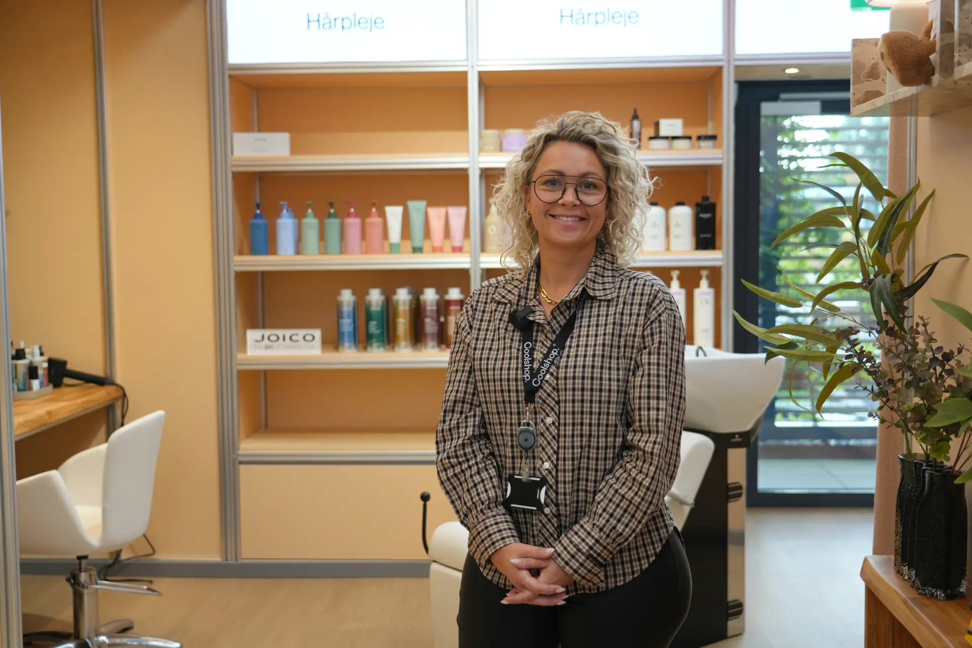 What? Den er god nok: Nu åbner der en frisør midt i stor butik