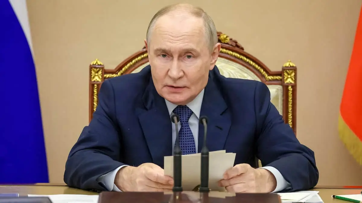 ANALYSE Nye advarsler om Rusland tvinger naboerne ud i en vanskelig balancegang