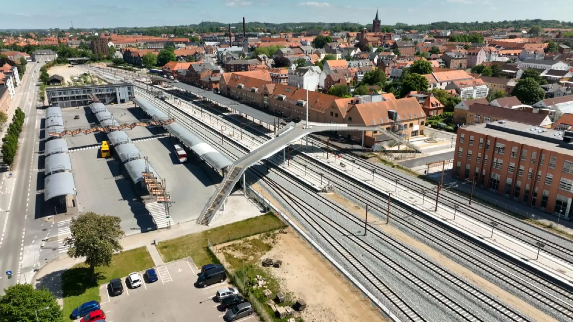 17-årig dreng sigtet for grov vold - slog mand i hovedet med flaske