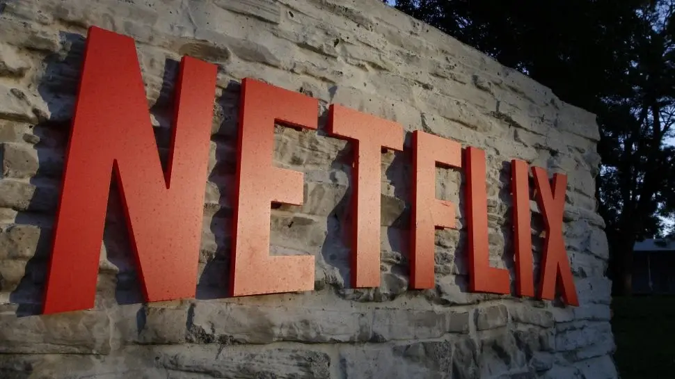 Netflix med reklamer kommer til Danmark 1. marts 2027