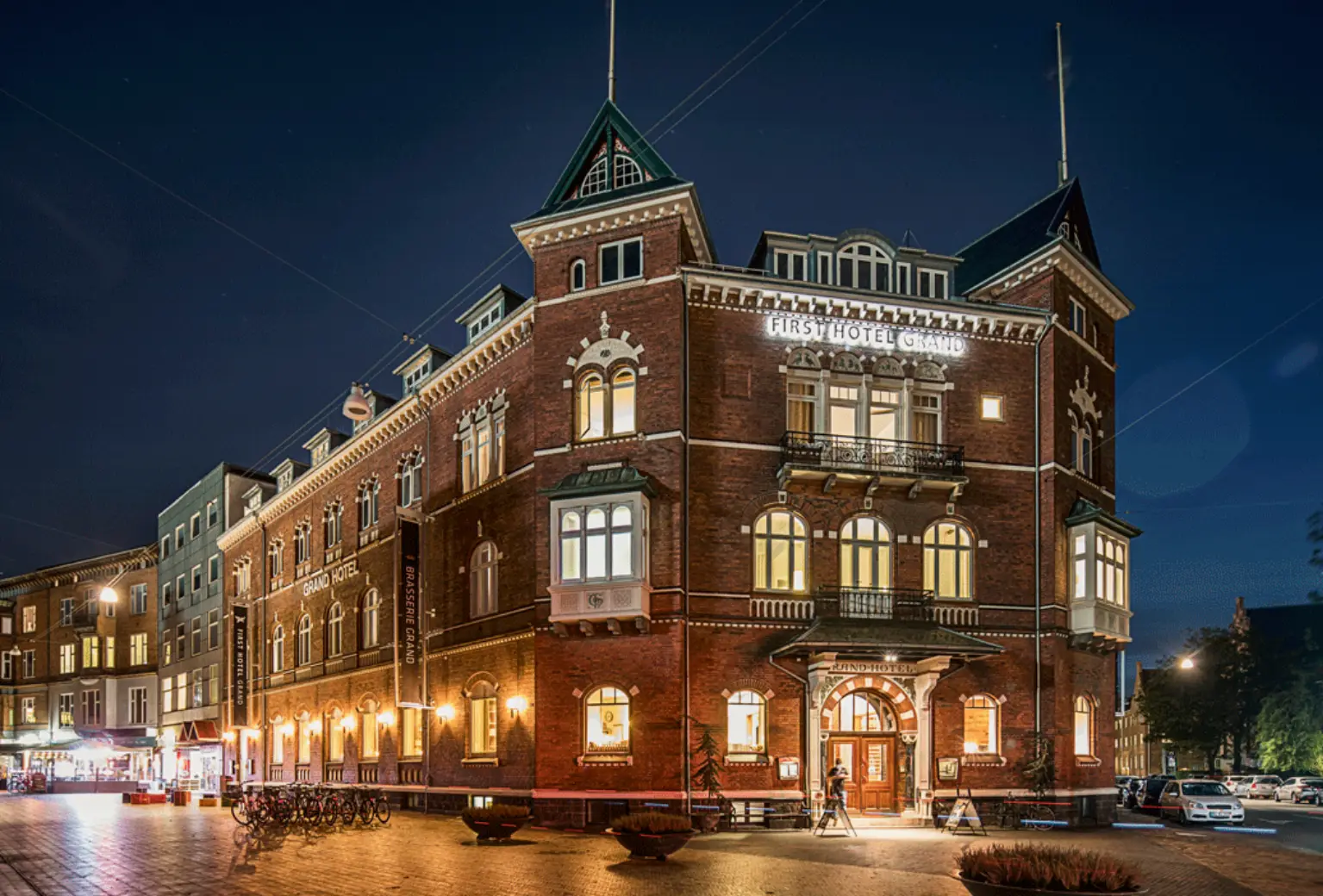 Grand Hotel solgt for tre-cifret millionbeløb
