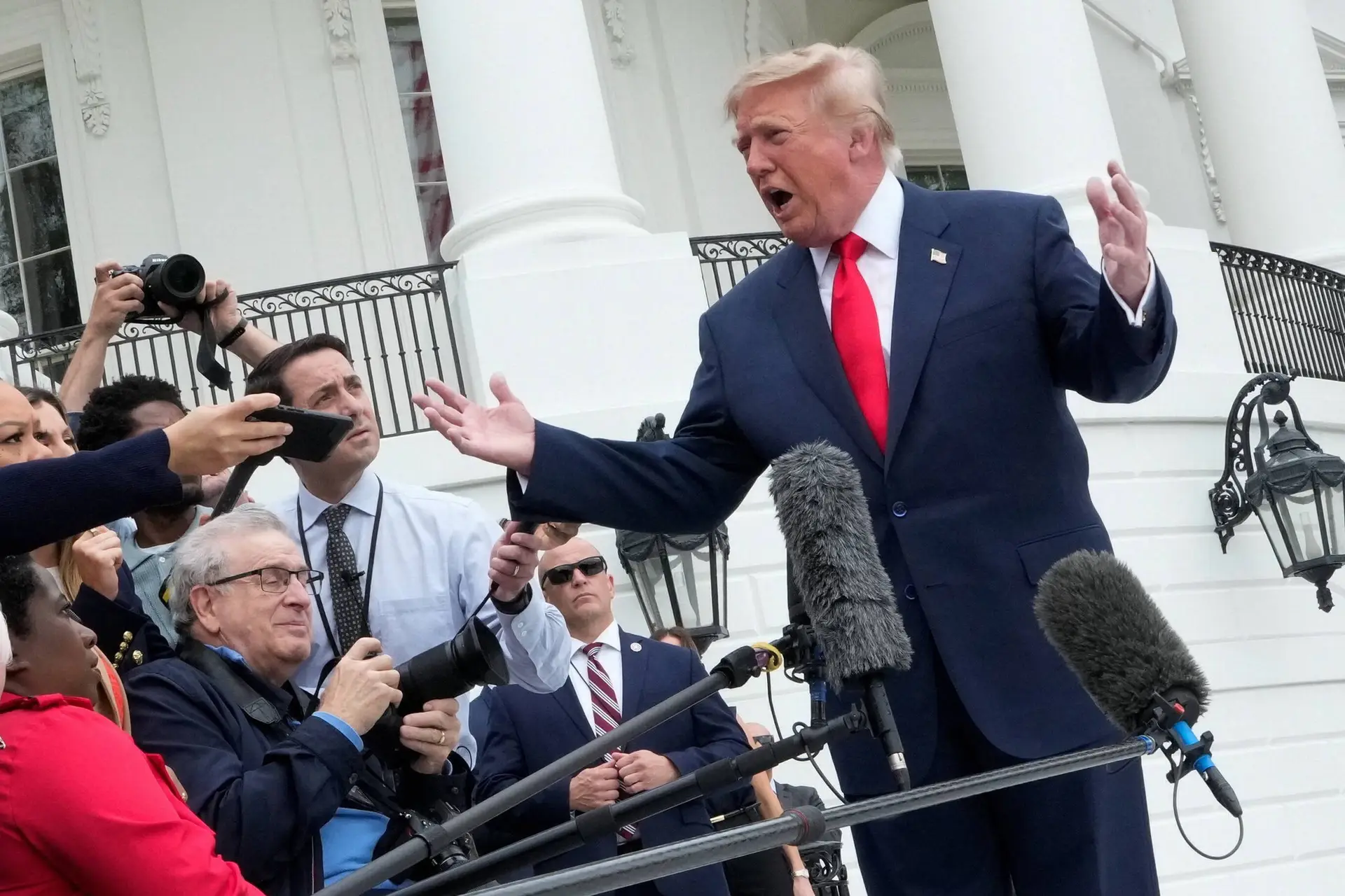 Trump: Ukraine har brug for en ny præsident - Jyllands-Posten