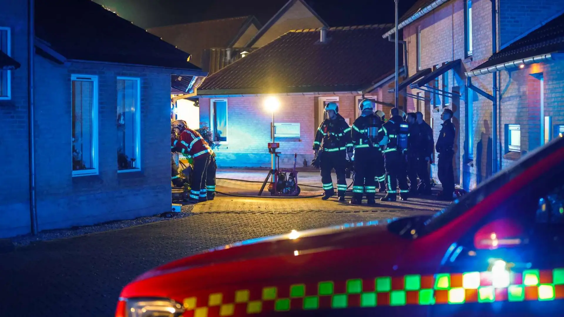 Lejlighed i brand: Beboer måtte hurtigt ud