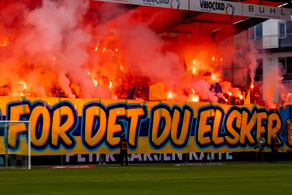 FCM- og Brøndby-fans går sammen om markant protest - Indkast