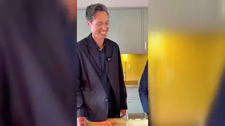 Leverpostej eller pålægschokolade? Madpakke-video "chokerer" læge - TV 2