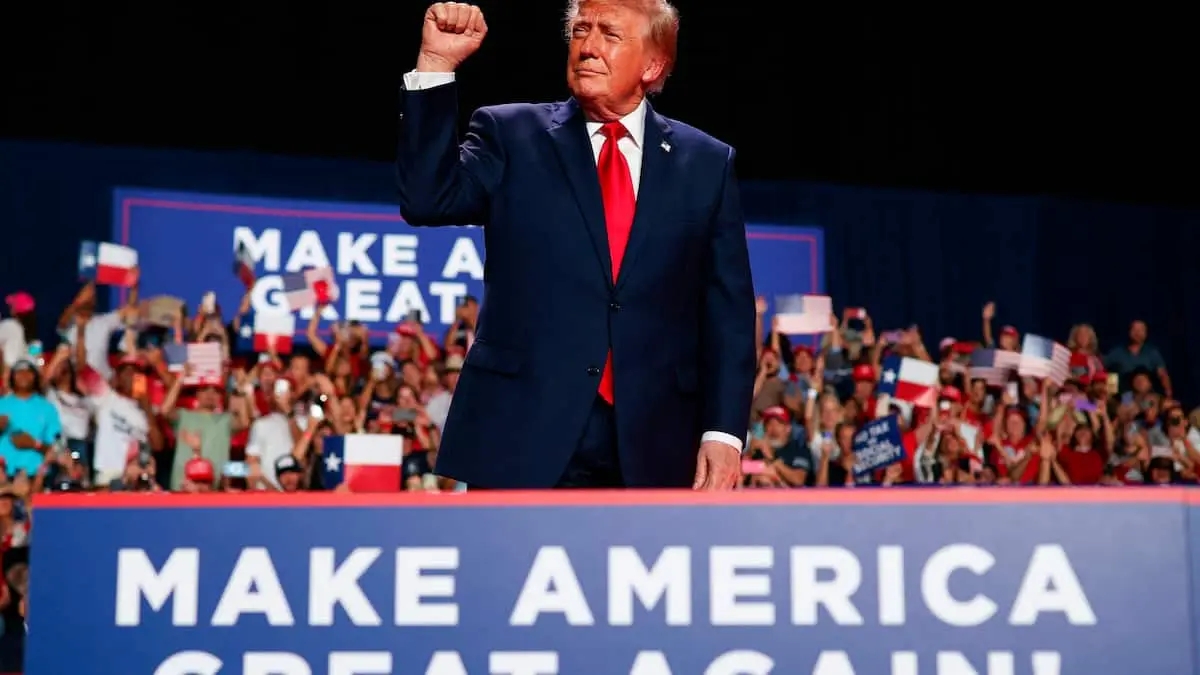 Trump trækker i land efter 'hensynsløse' kommentarer om mulige angreb på Los Angeles og San Diego