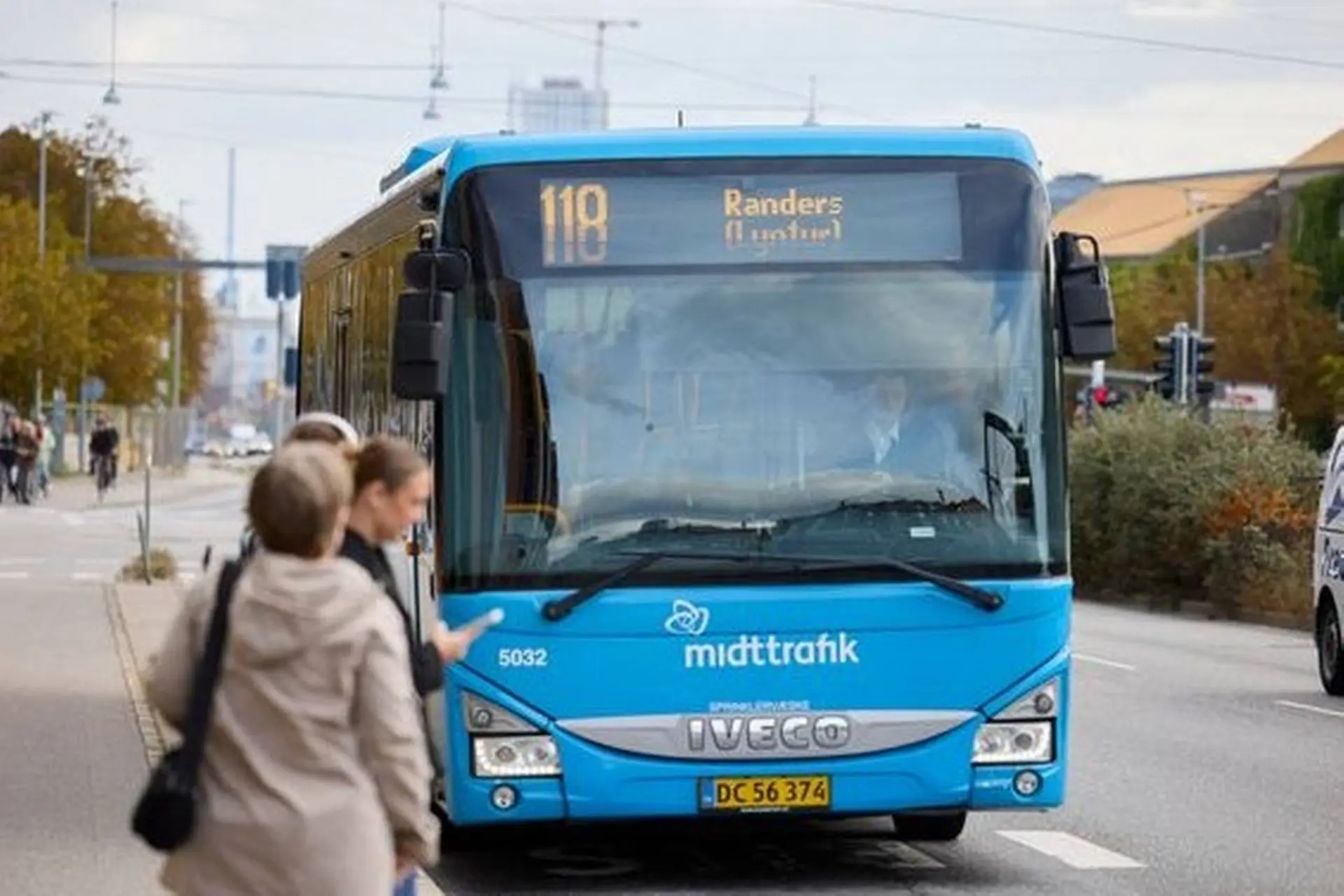 Stort busselskab på vigtige ruter er i alvorlige problemer - Din Avis