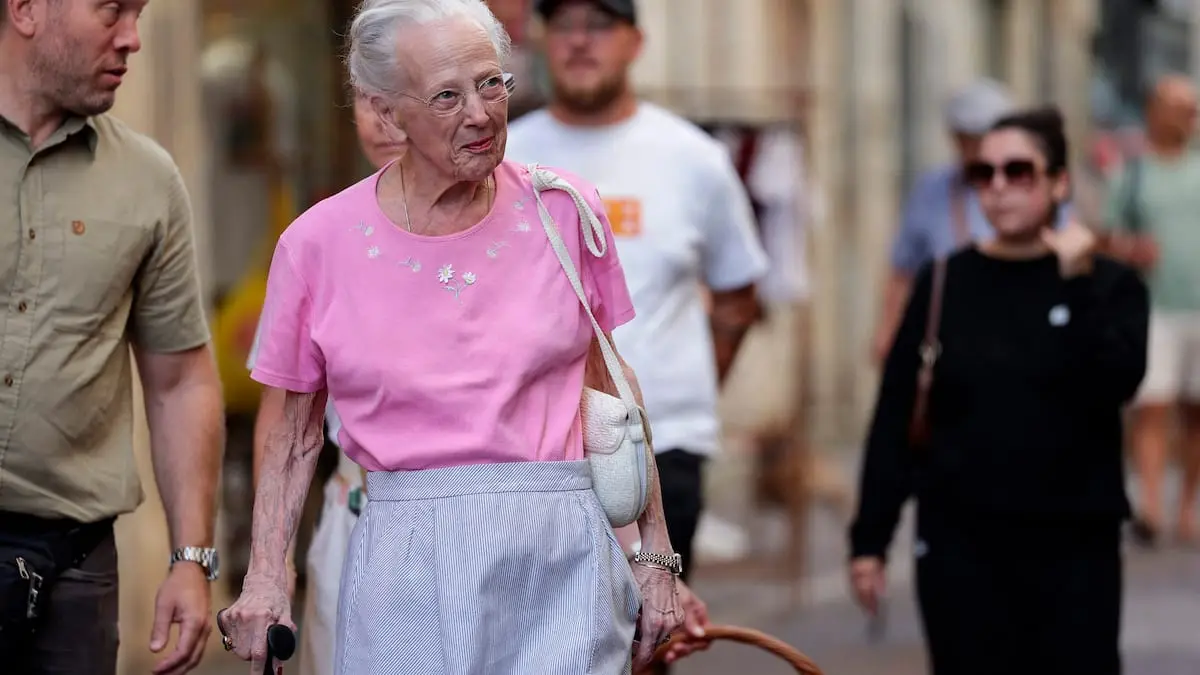 Dronning Margrethe er i dag blevet udskrevet fra Rigshospitalet