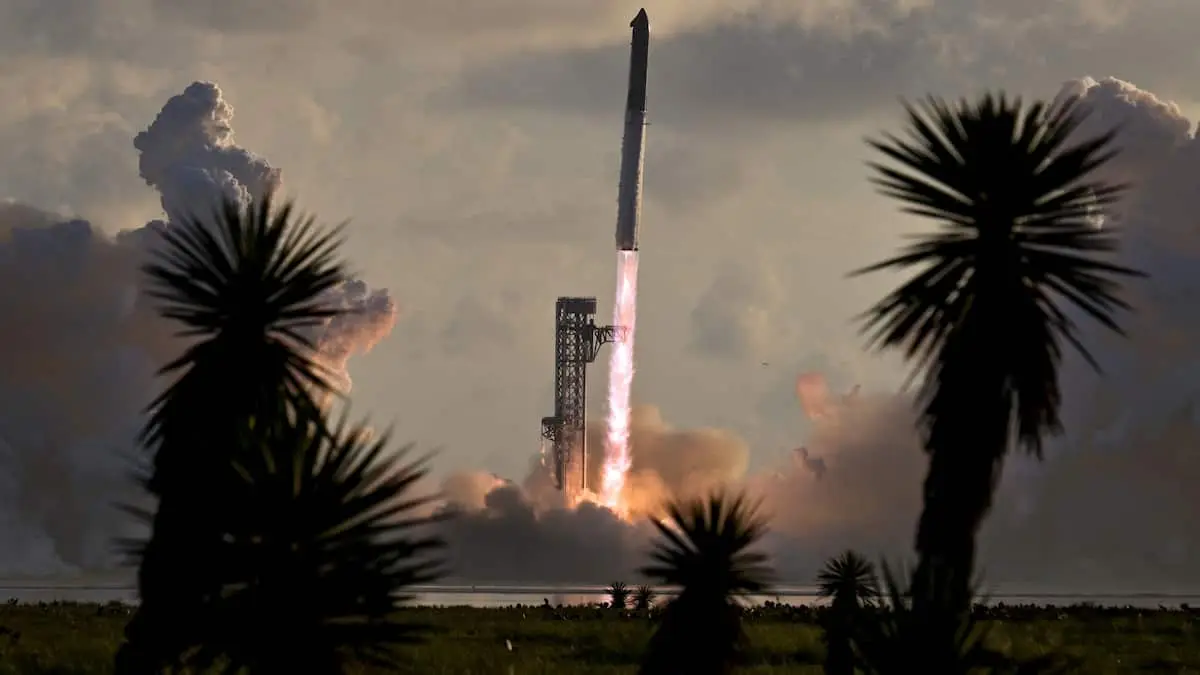SpaceX's megaraket Starship i kredsløb om Jorden