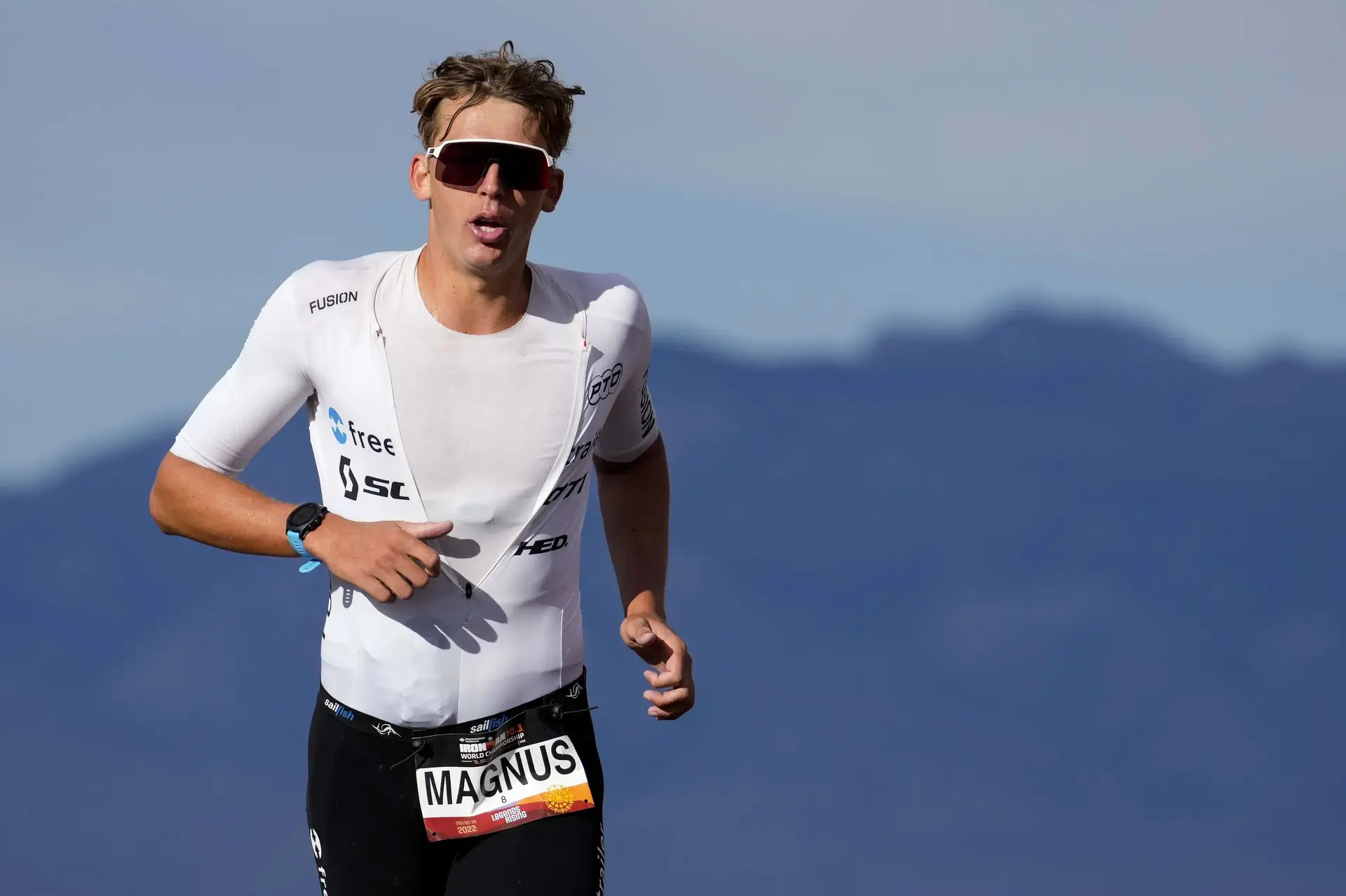 Dansker smider guldet og udgår ved VM i ironman få kilometer fra mål