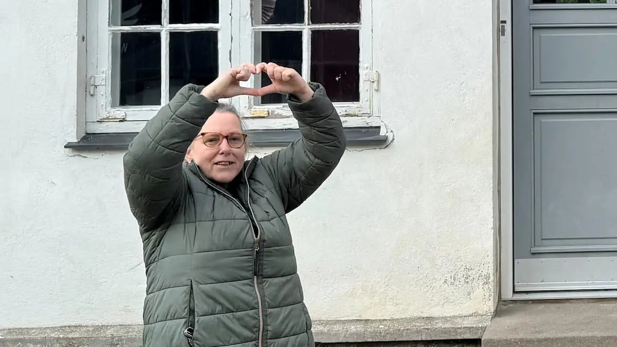 Mange skoler står lige nu med livet i hænderne. Her er det lykkedes forældre at råbe politikerne op og redde skolen