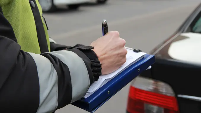 15 bilister sigtet for mobilbrug ved større færdselsuheld – BeredskabsInfo