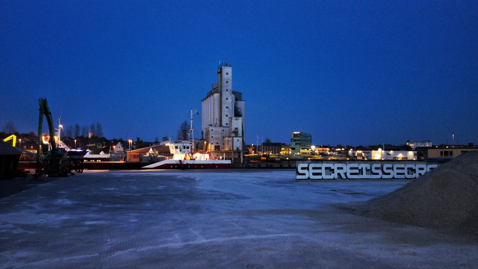 Politikere vil ind over havneplan