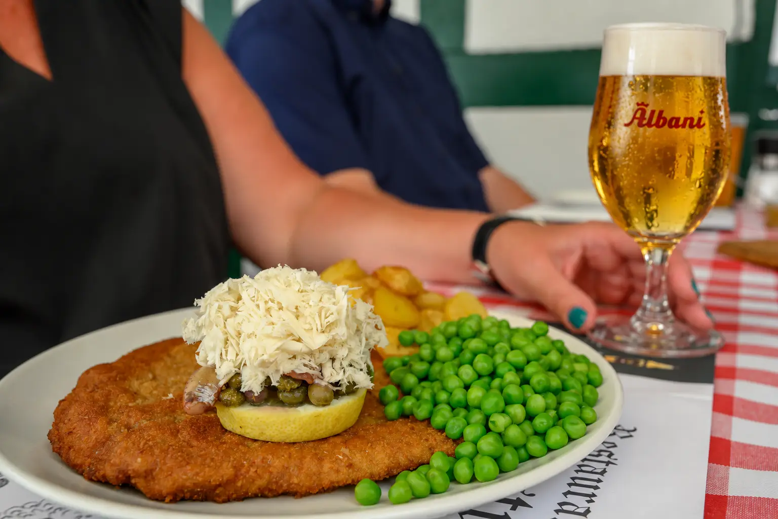 Skååååål: Odense-restaurant inviterer til stor tyrolerfest
