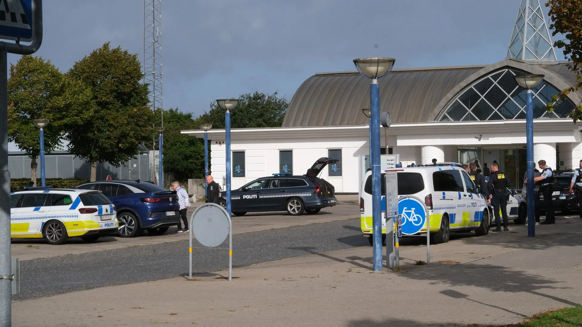 Hasarderet kørsel skyld i uheld: Efterlyser personer, der kan have været i fare