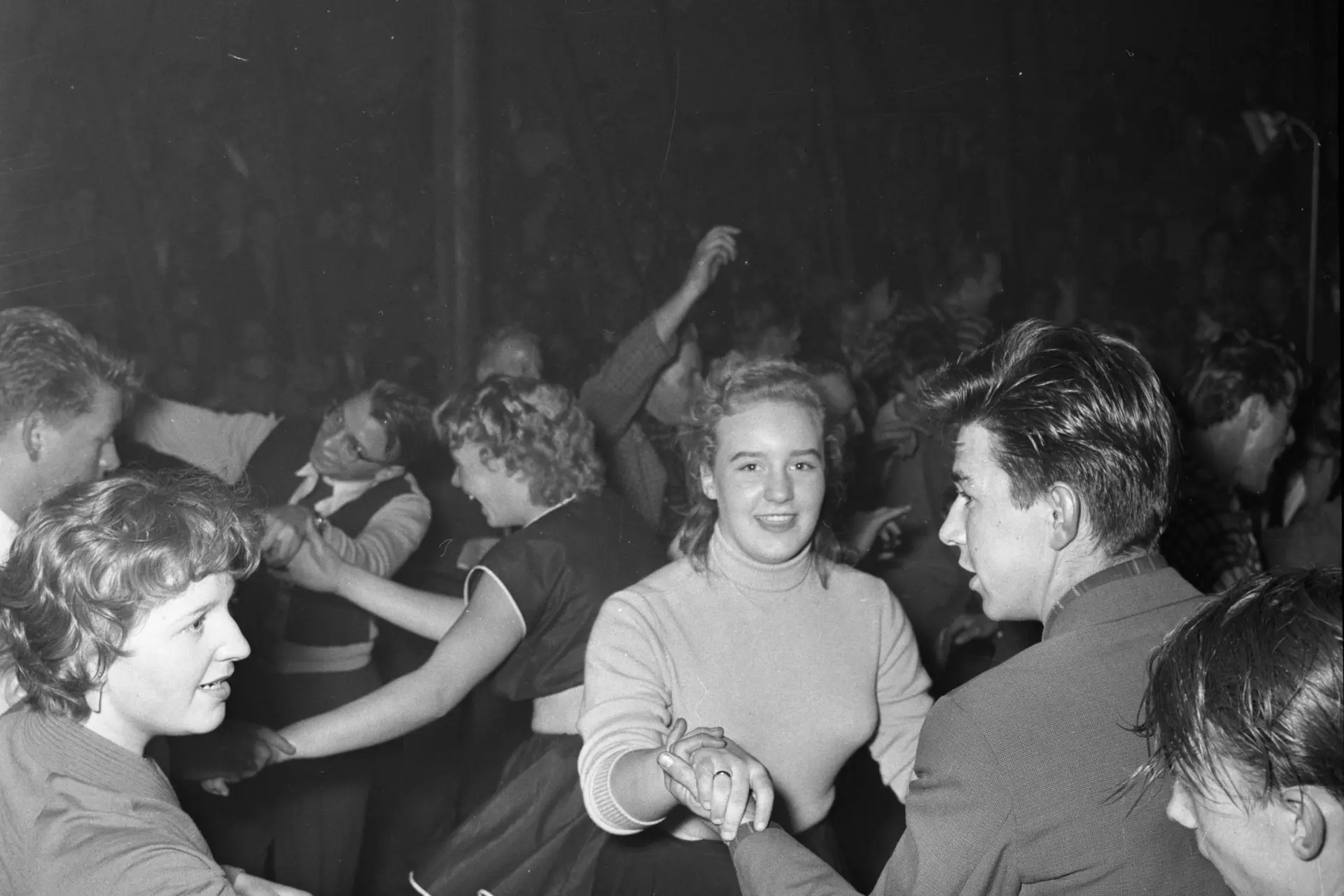 Da rocken ramte Aarhus, blev de unge ramt af "alamerende dansegalskab" - Din Avis