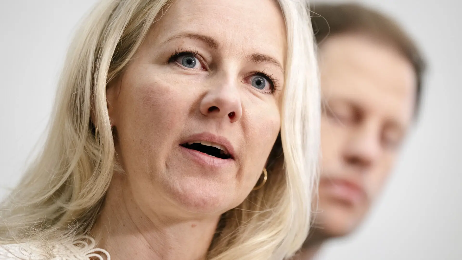 Minister rystet over situationen på Rigshospitalet