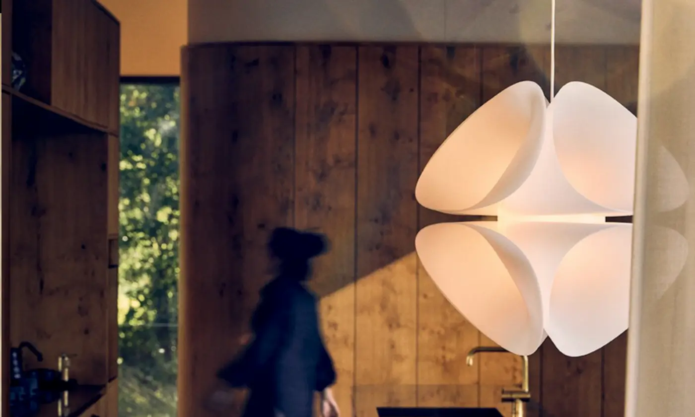 Ingen kunne producere hans lampe: Nu er Aalborg-designer blandt verdens bedste