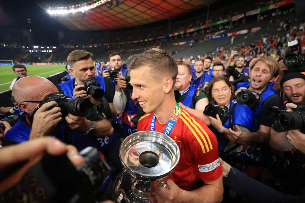 Premier League-giganter bliver kontaktet om Dani Olmo – januar-exit pludselig i spil - Indkast