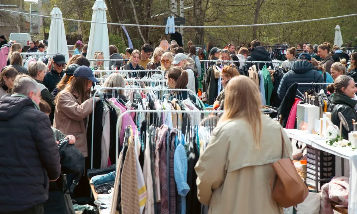 For sidste gang i år: Loppefavorit indtager Vesterbro med stribevis af boder