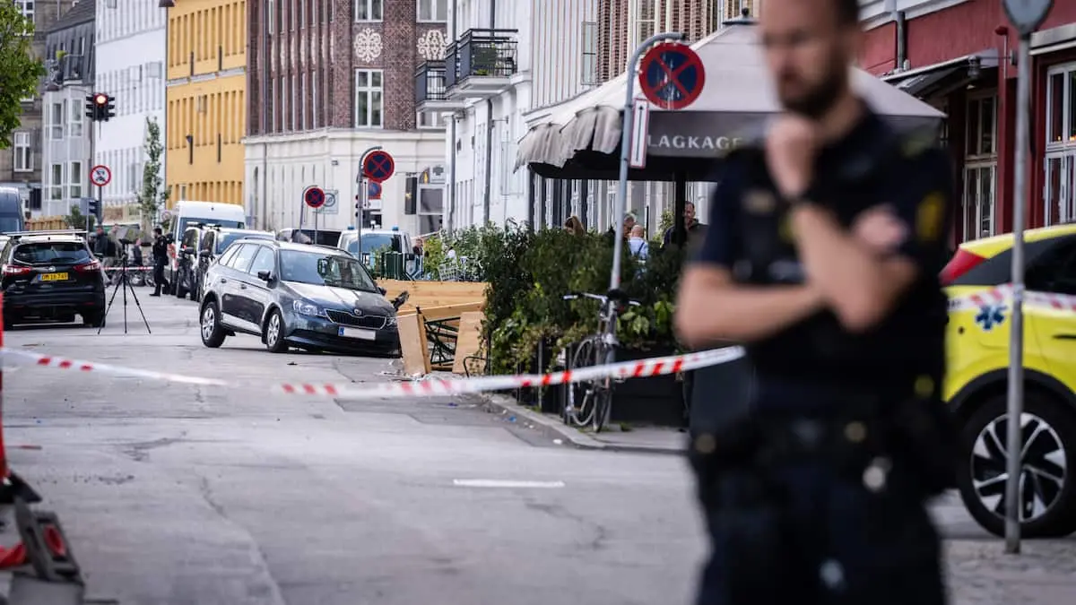 17 kom til skade ved voldsom trafikulykke: 76-årig demensramt mand får behandlingsdom