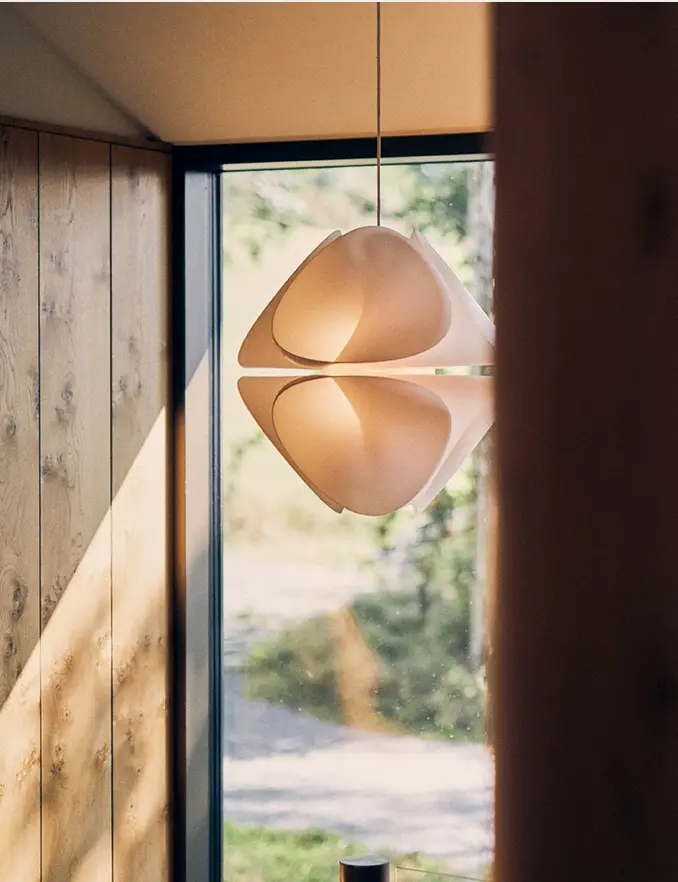 Ingen kunne producere hans lampe: Nu har Aalborg-designer taget international pris