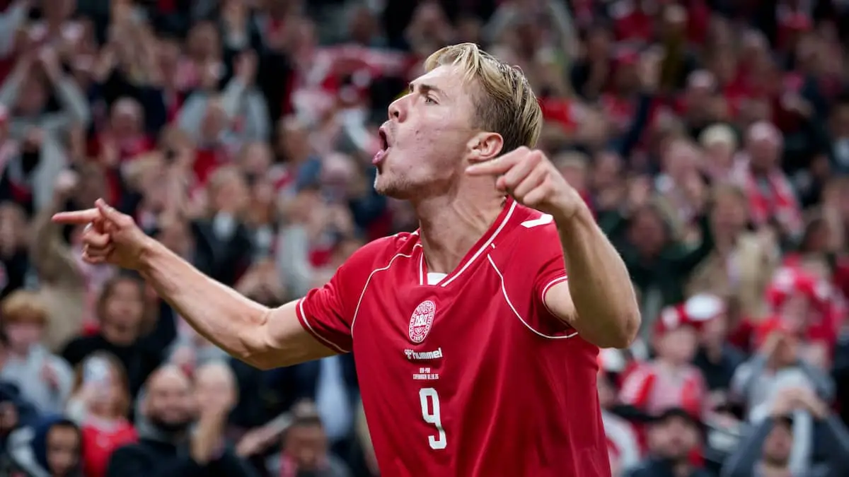 Højlund sendte hilsen til Ronaldo, da Portugals nye epoke blev skudt i gang