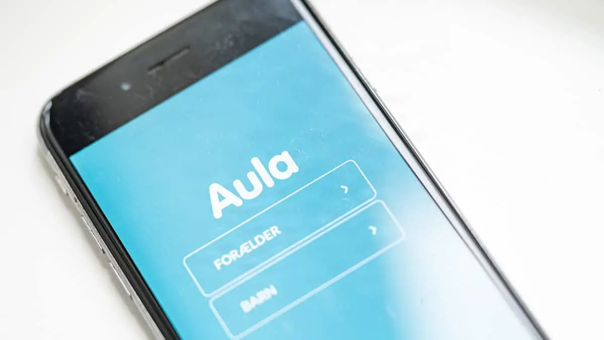 Skaffede sig adgang til Aula og truede med skoleskyderi