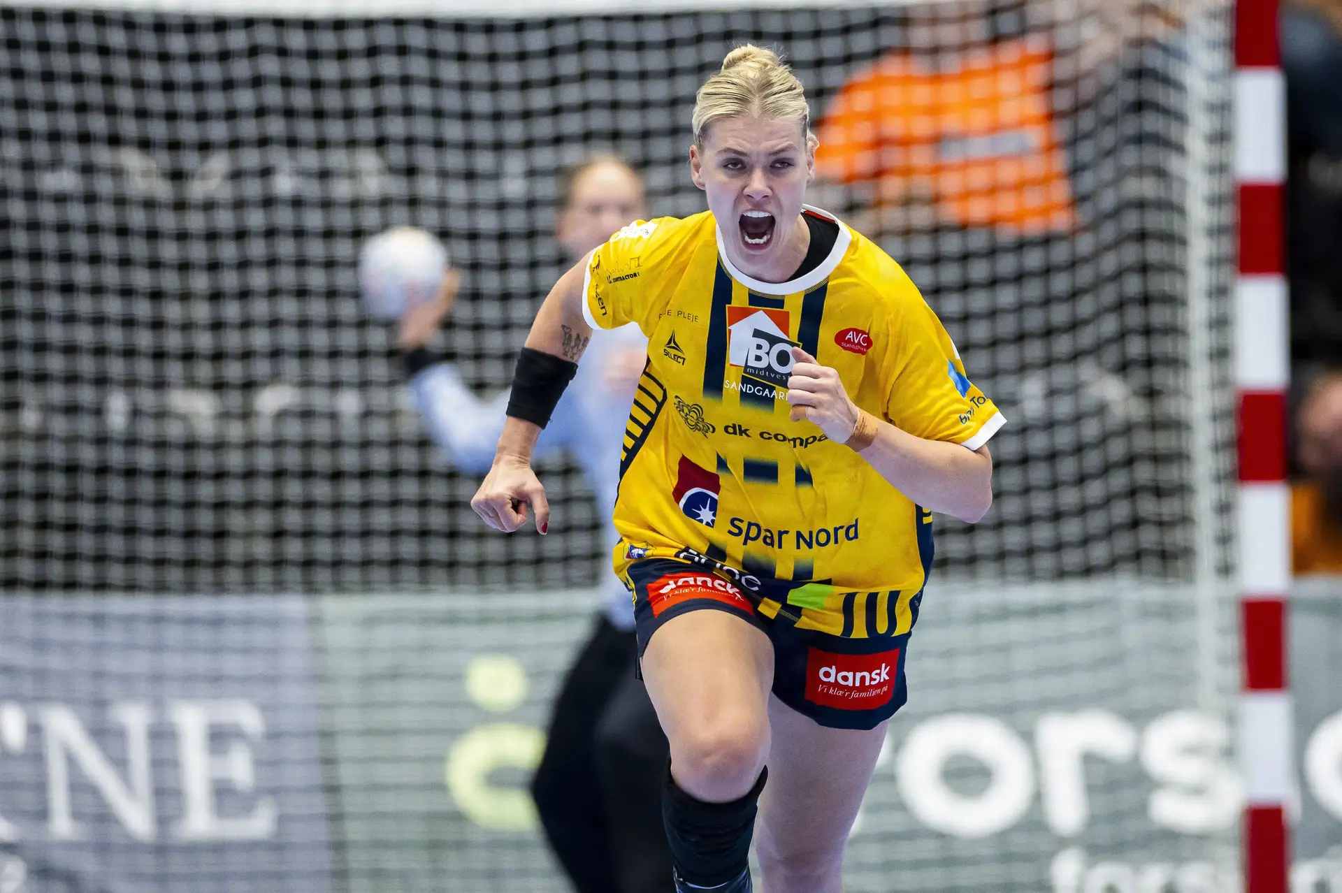 Helle Thomsen indlemmer Ikast-duo i landsholdstruppen