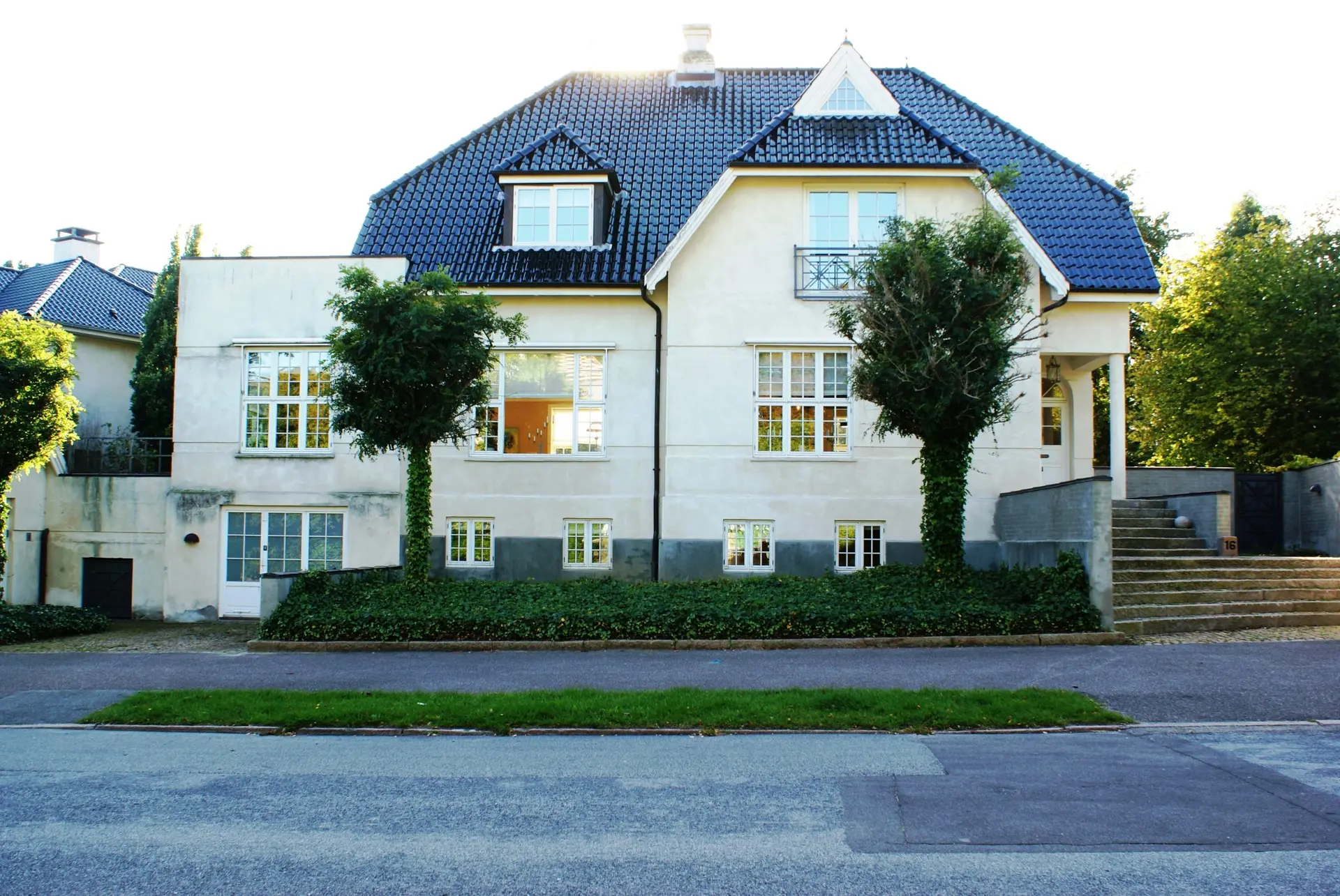 Tvangsauktionen af pragtvilla i Aarhus er blevet afværget