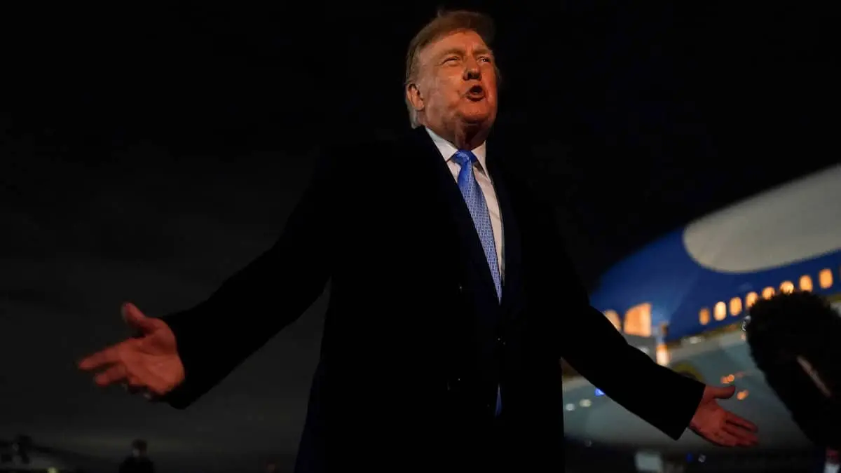 Nye statsbetalte reklamer for Donald Trump får kritik - selv fra egne rækker