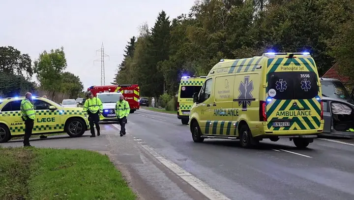Person kommet til skade efter kollision på hovedvej
