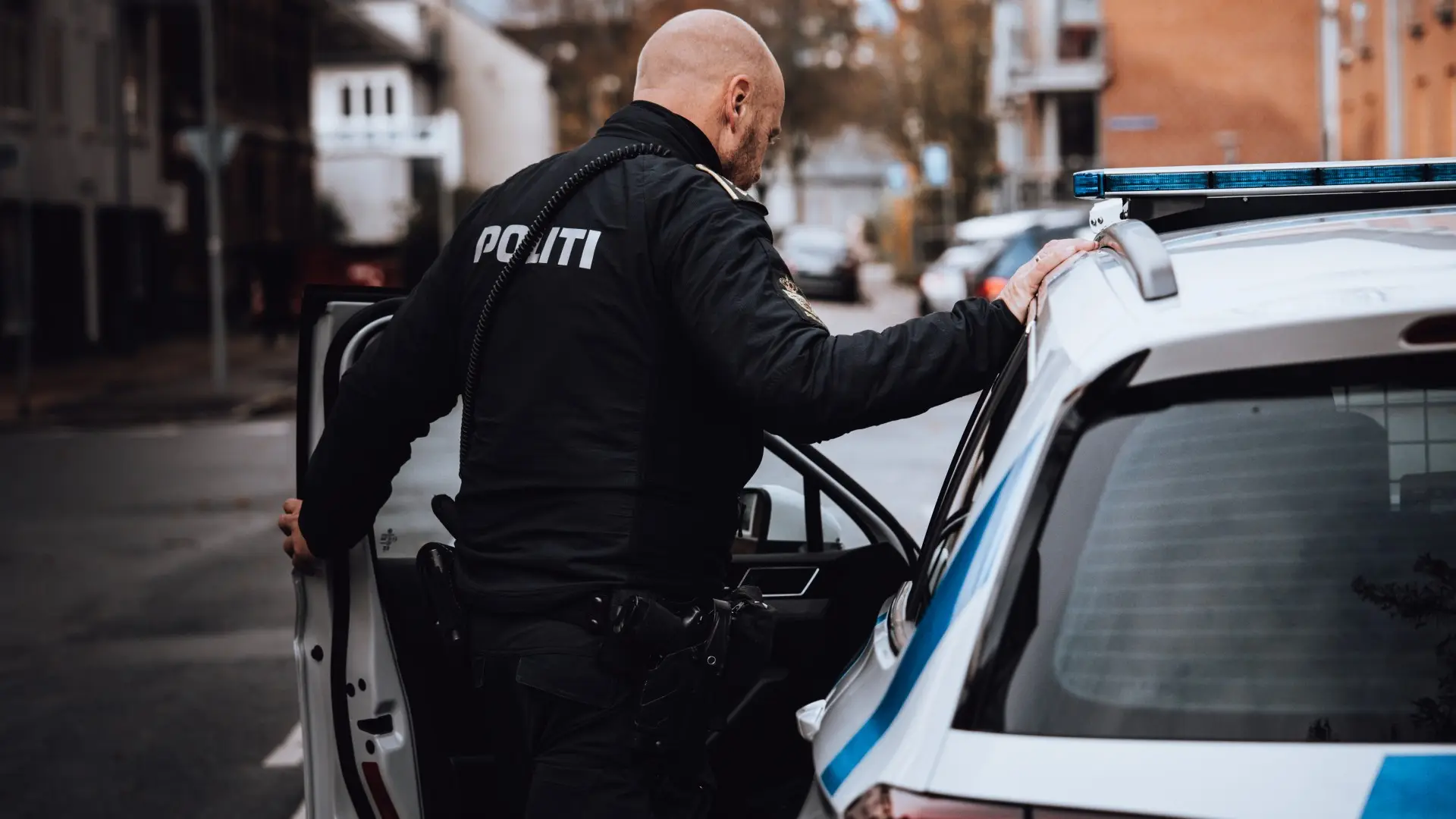Narkobilist fældet på hovedåre