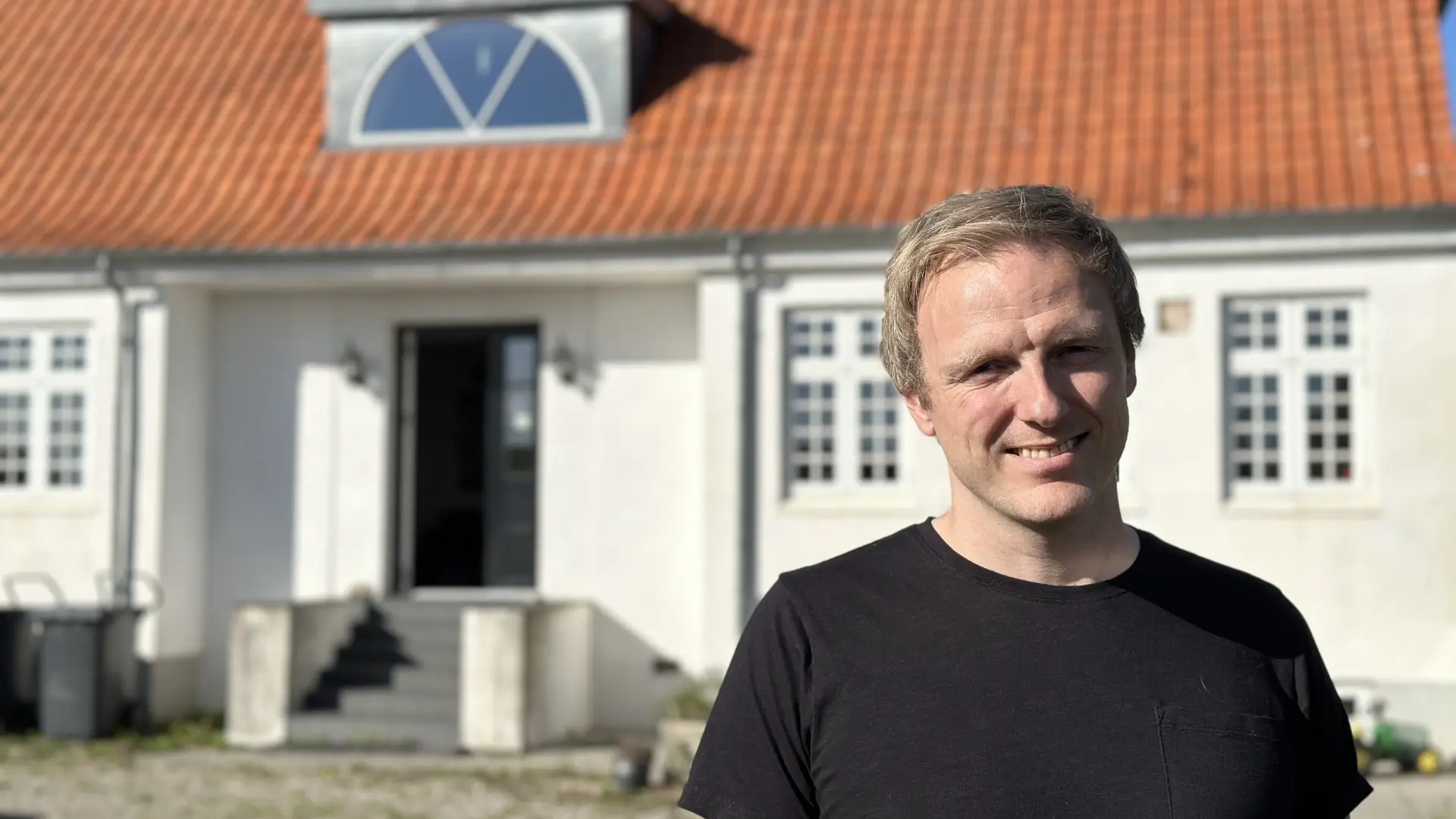 Kasper frygtede at ødelægge sit hus - nu skal han vælge mellem lappeløsninger eller dyr investering