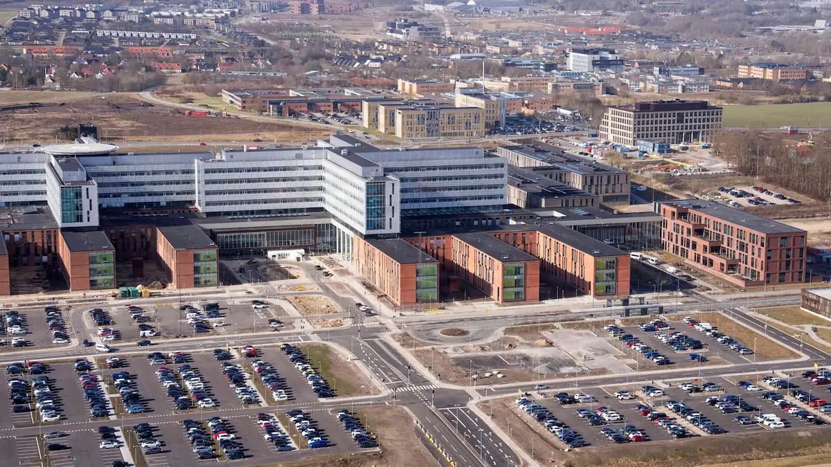 Politikere vil arbejde for permanent gratis parkering på nyt hospital