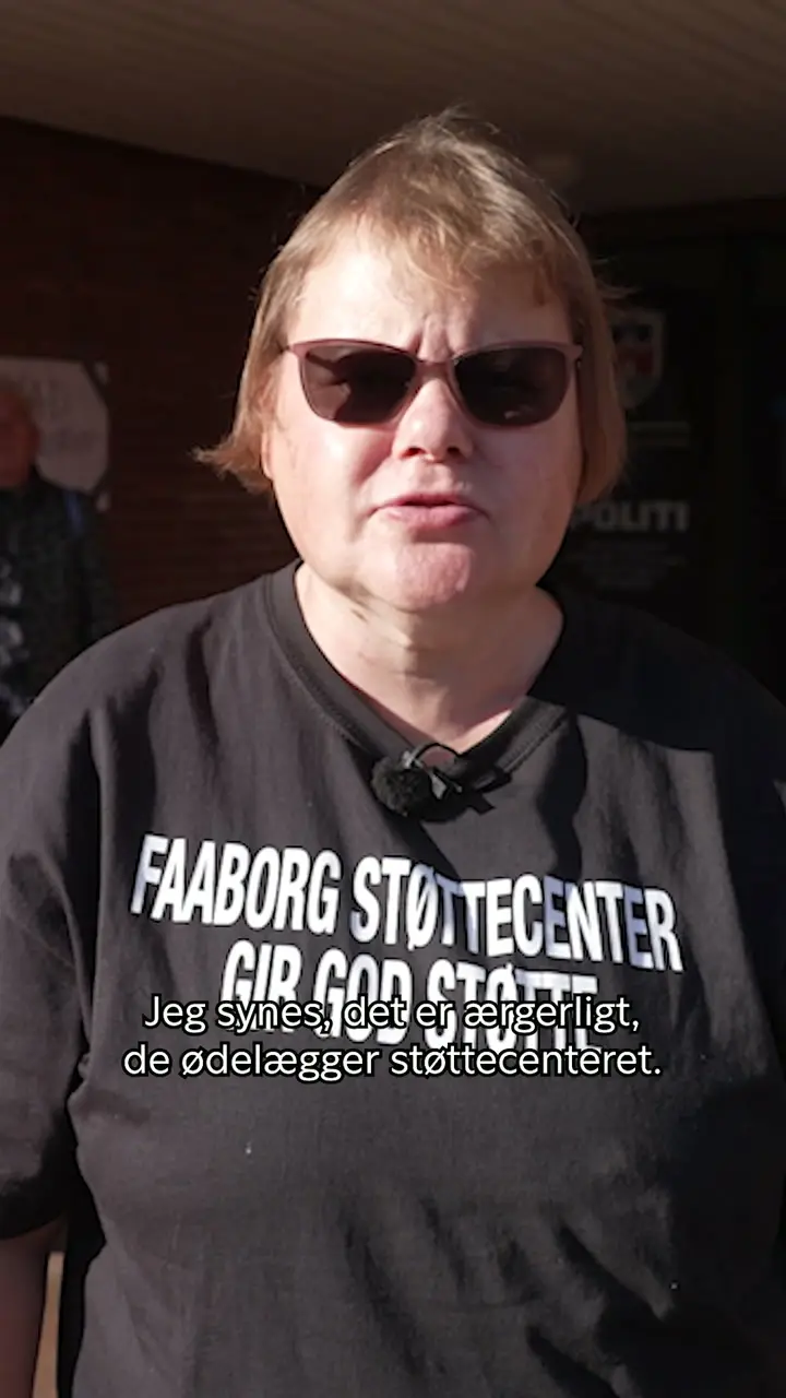 Demonstration omkring lukning af Faaborg Støttecenter
