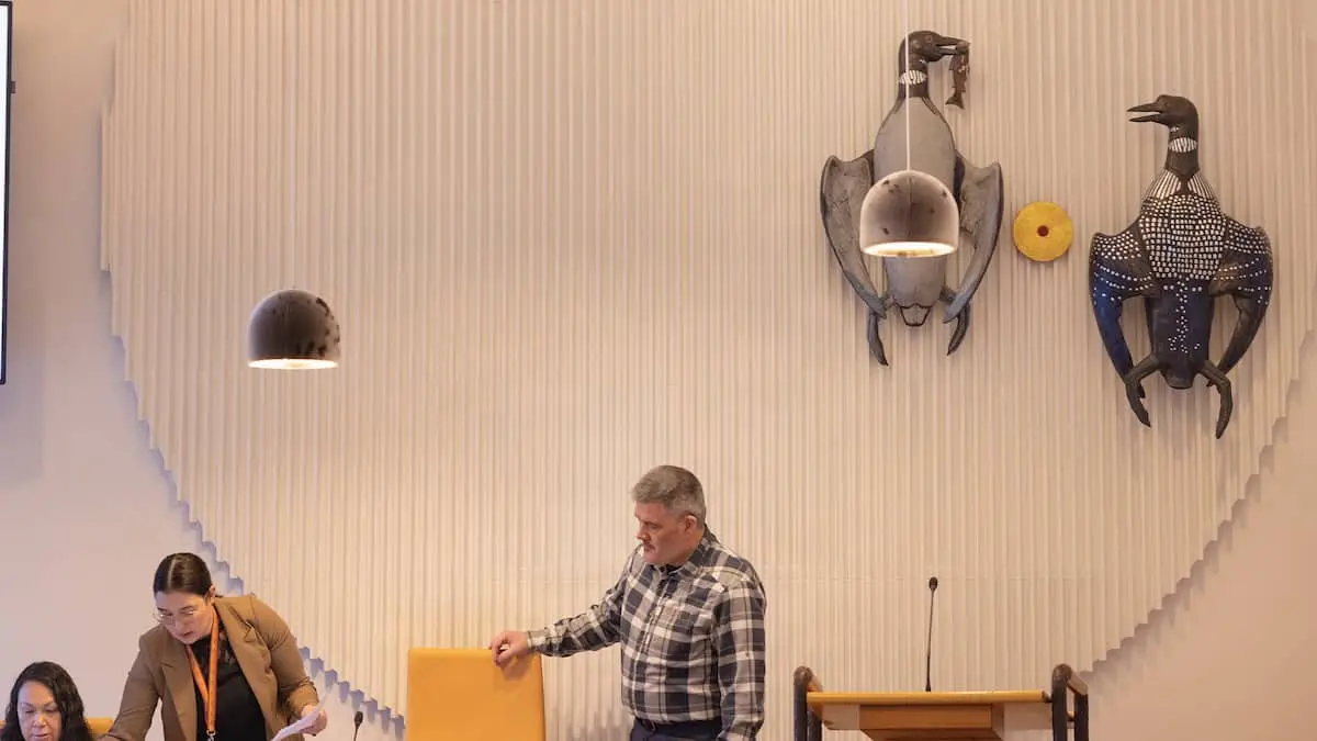 Historisk debat i det grønlandske parlament: Her er tre punkter, der stadig skaber usikkerhed om USA-aftalen