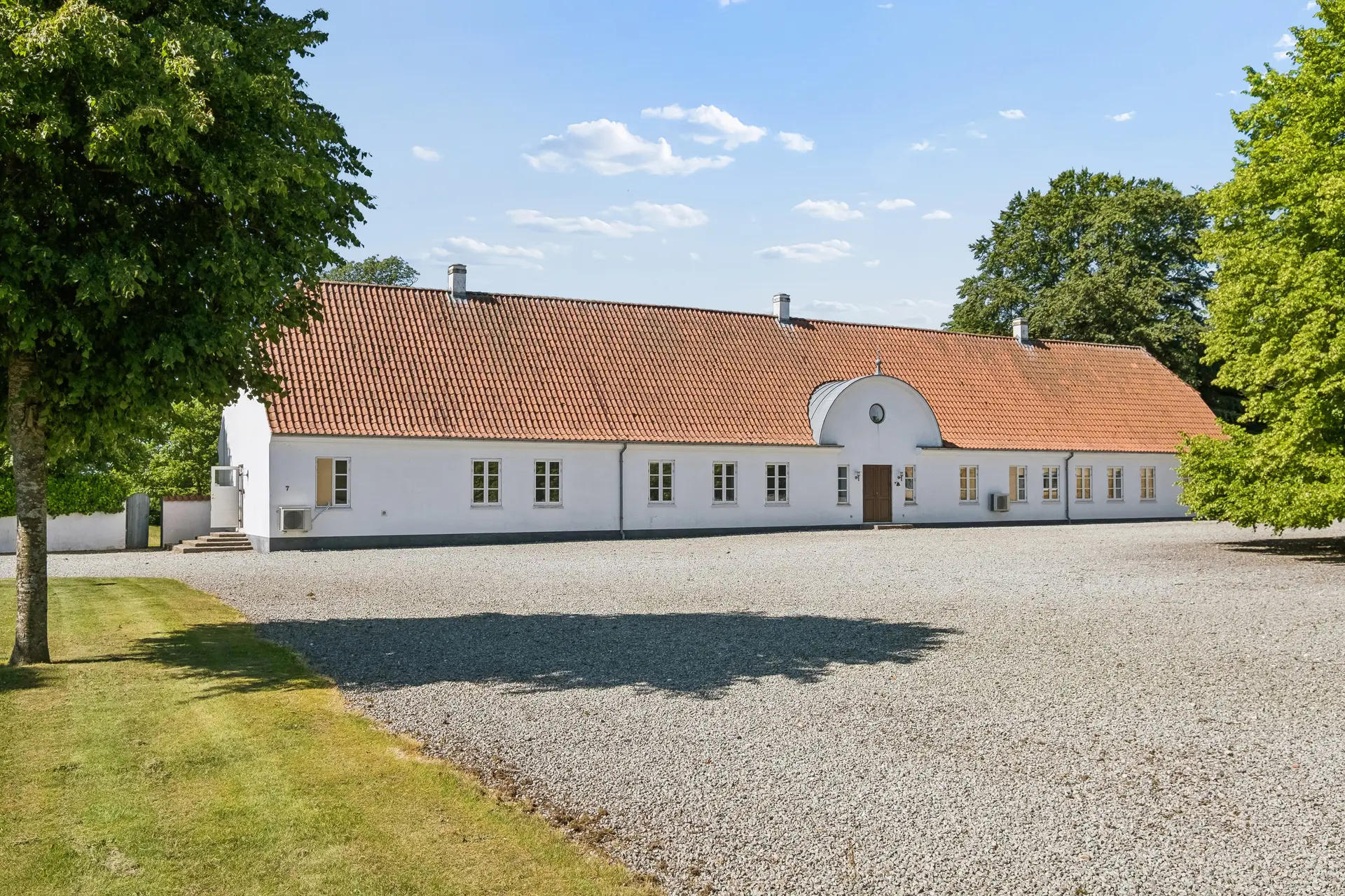 Har du 10 millioner?: Historisk gods tæt på Aalborg er sat til salg