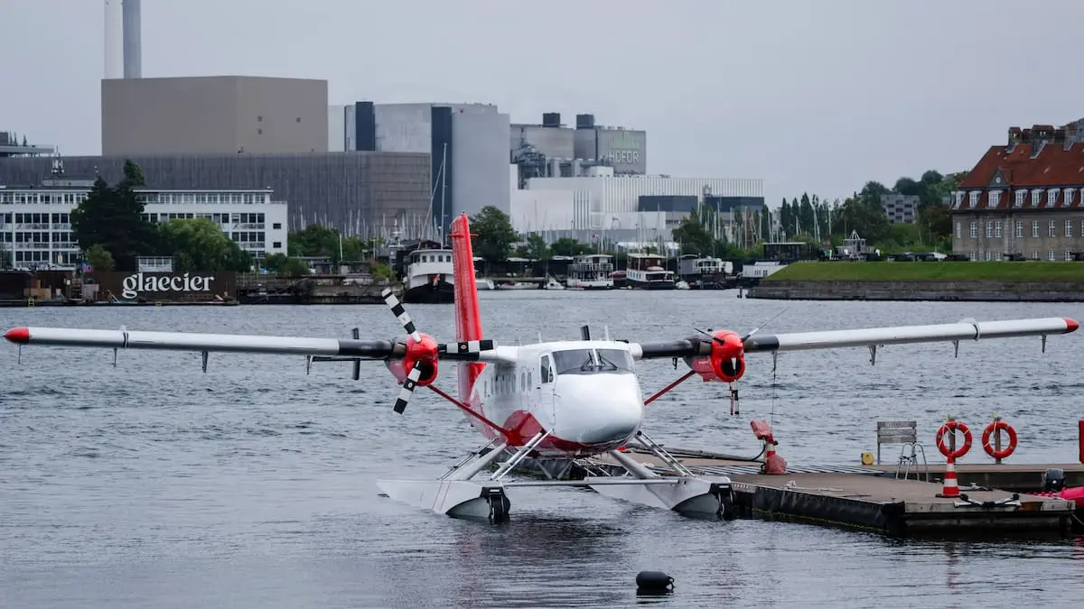 Vandflyveren lander på ministerens bord