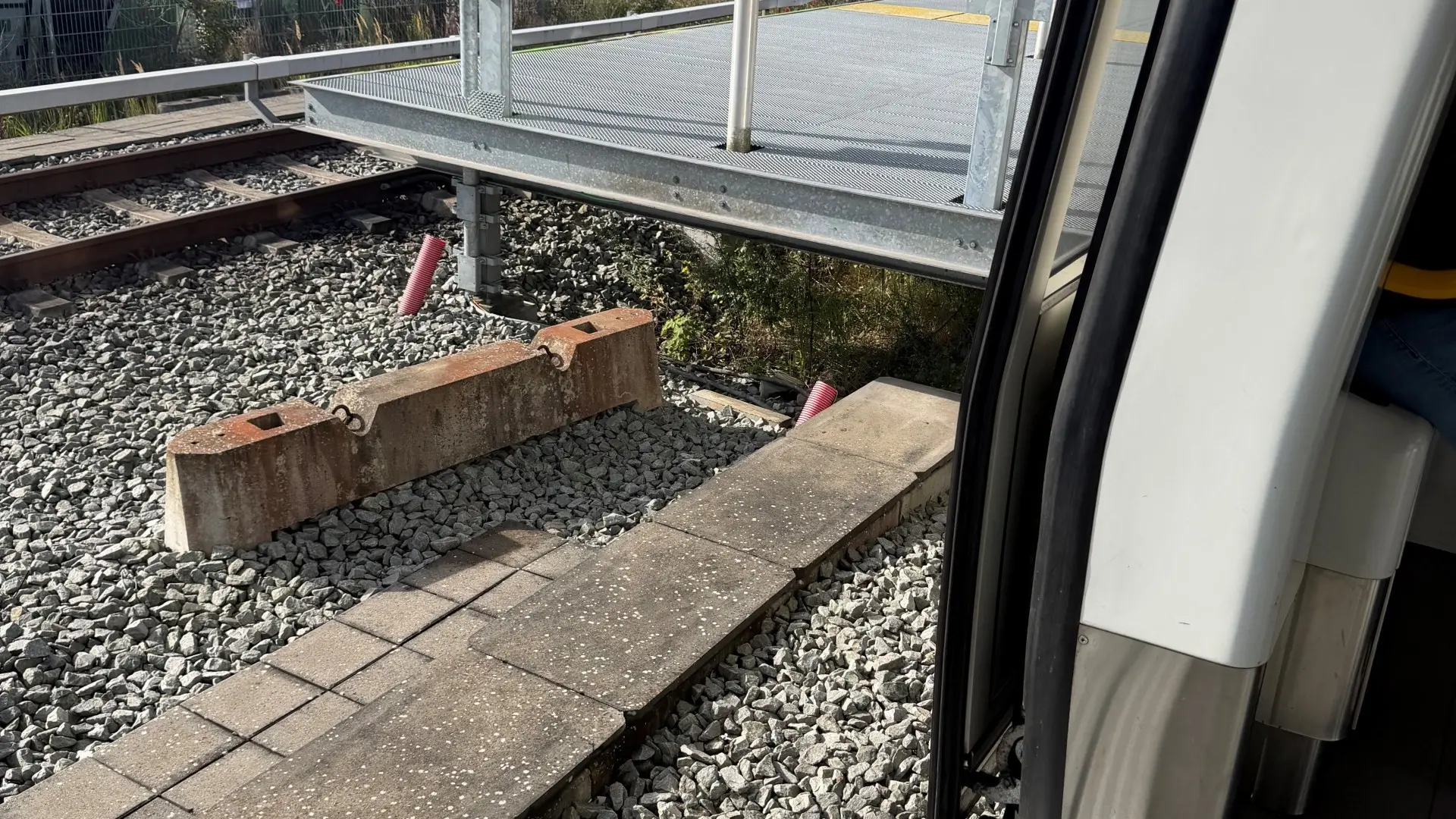 Metrotog sendt ud på forkert spor