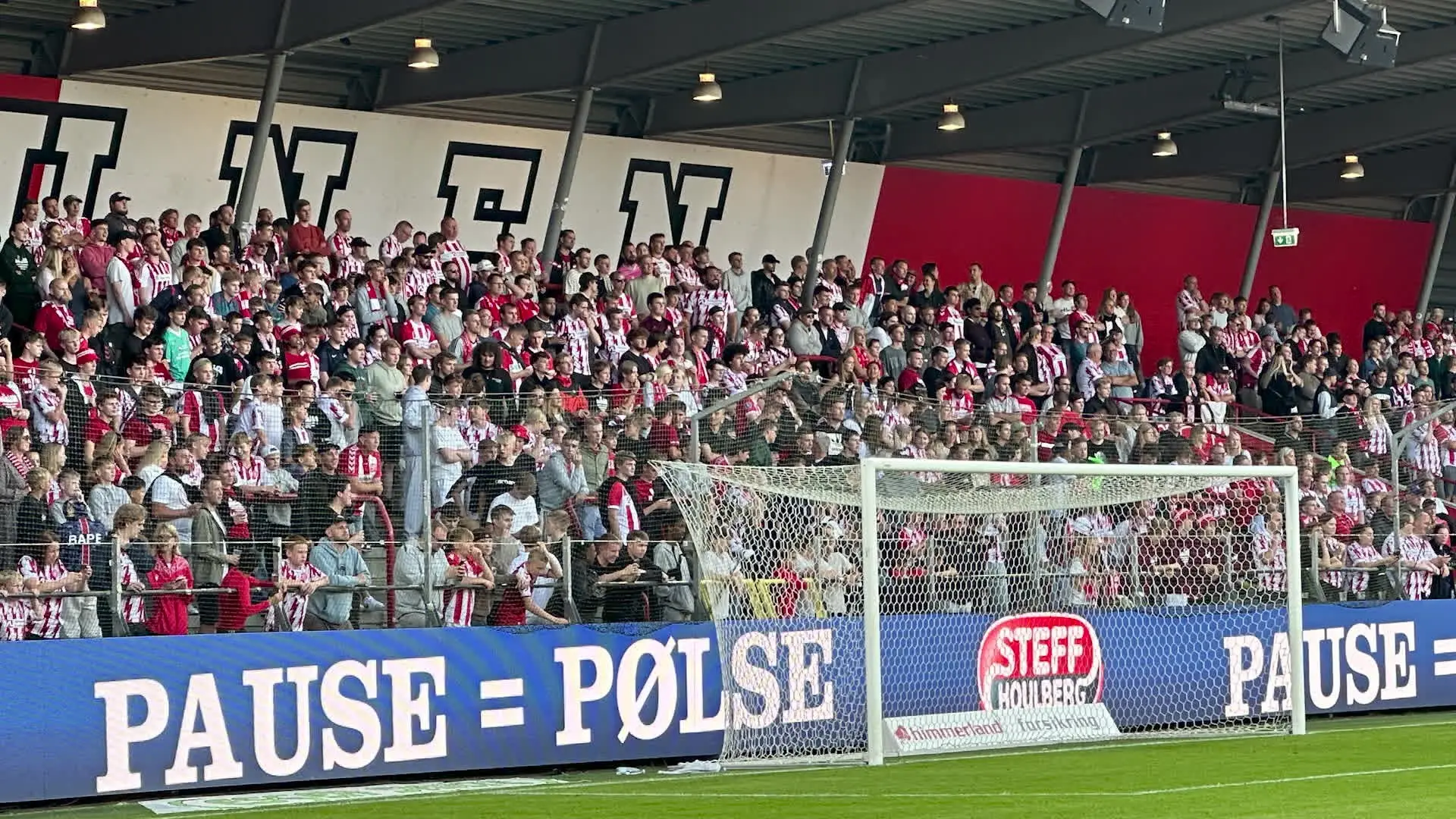 Markant fan-fraktion boykottede AaB: Nu vender de tilbage
