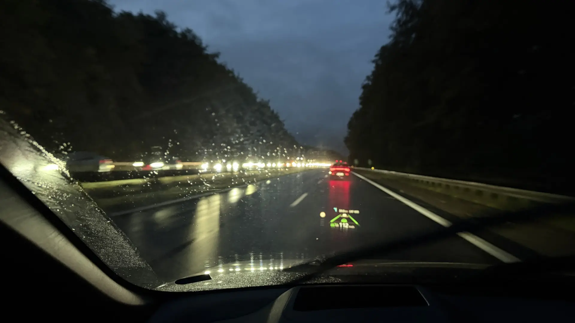Flere kilometer kø efter uheld på Sydmotorvejen