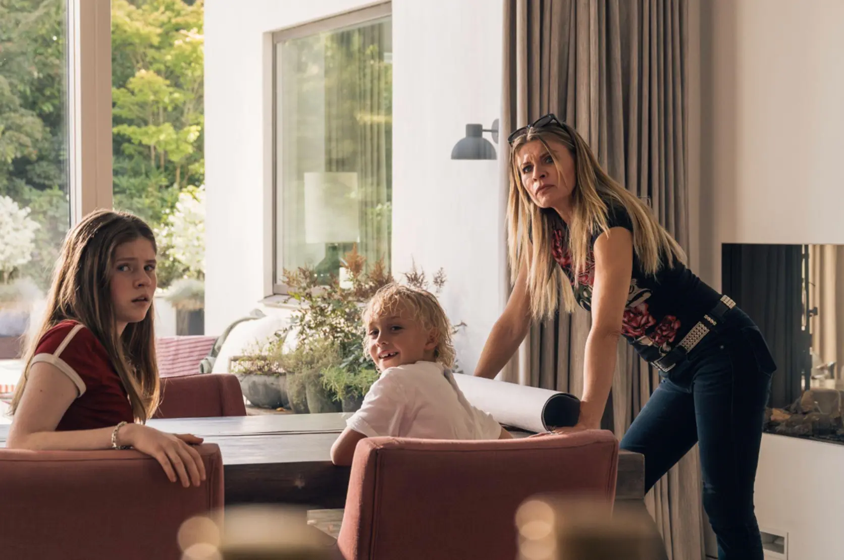 Efterårets store familiefilm: Mille Dinesen indtager rollen som småforbryderisk mormor