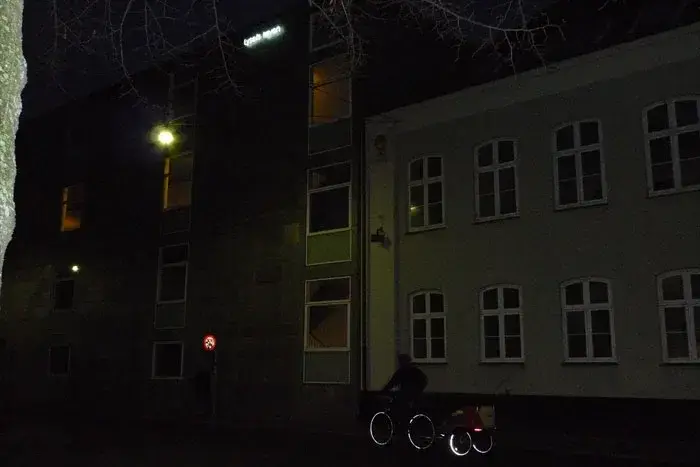 Lyskunst: Lysets Tøven image