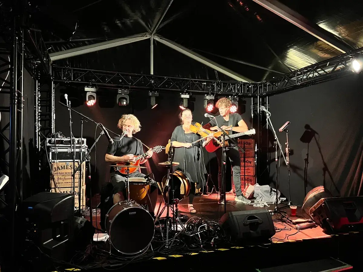 Tradish - Irish music image