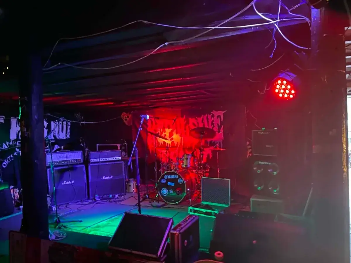 PÅ ET SIDESPOR: Koncert med Østjysk Rockforsyning og Out of the Blue image