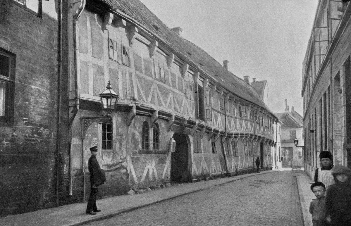 Byvandring – Aarhus i 1200 år image