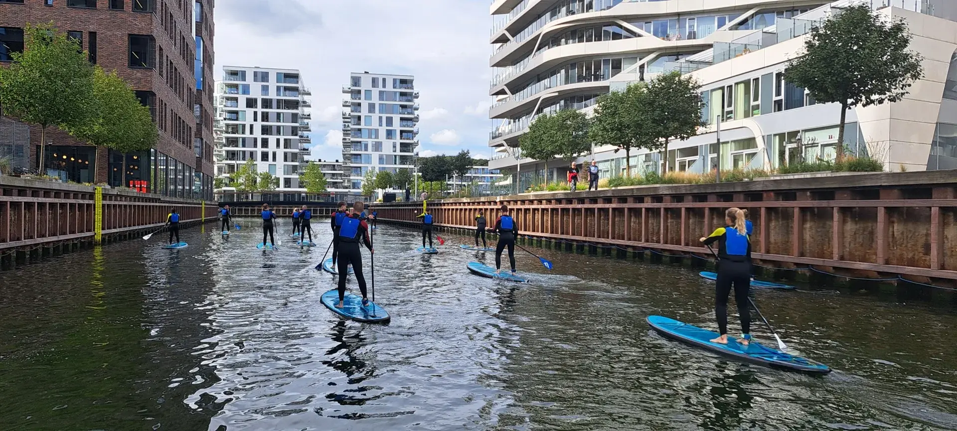 Oplev Festugen fra vandsiden: SUP-eventyr omkring Aarhus Ø