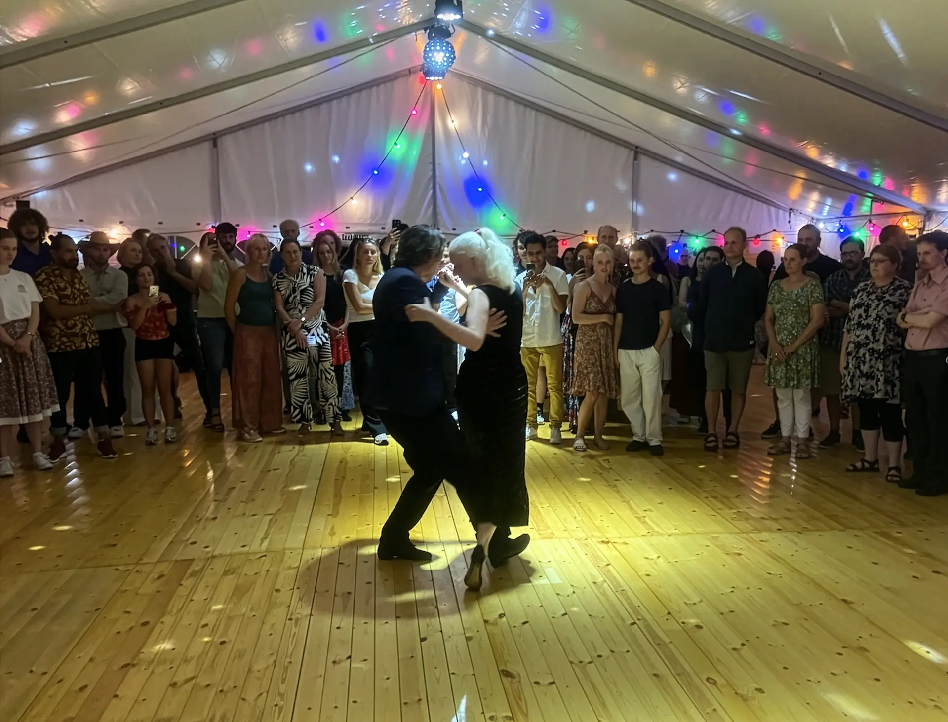 Argentinsk Tango. Begynderintro og Milonga. med Tango Aarhus & Gotango